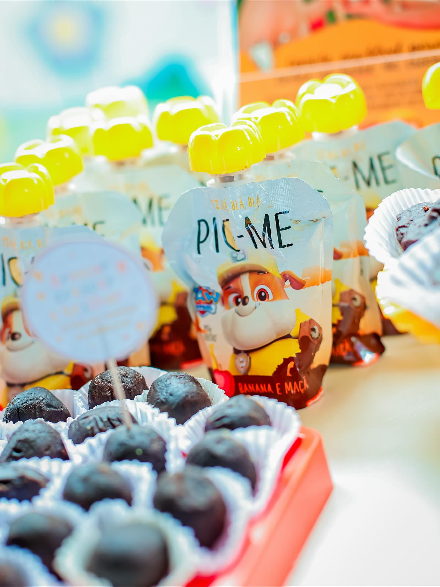 Foi especial demais ver os pequenos experimentando e aprovando os nossos lanchinhos saudáveis e nutritivos