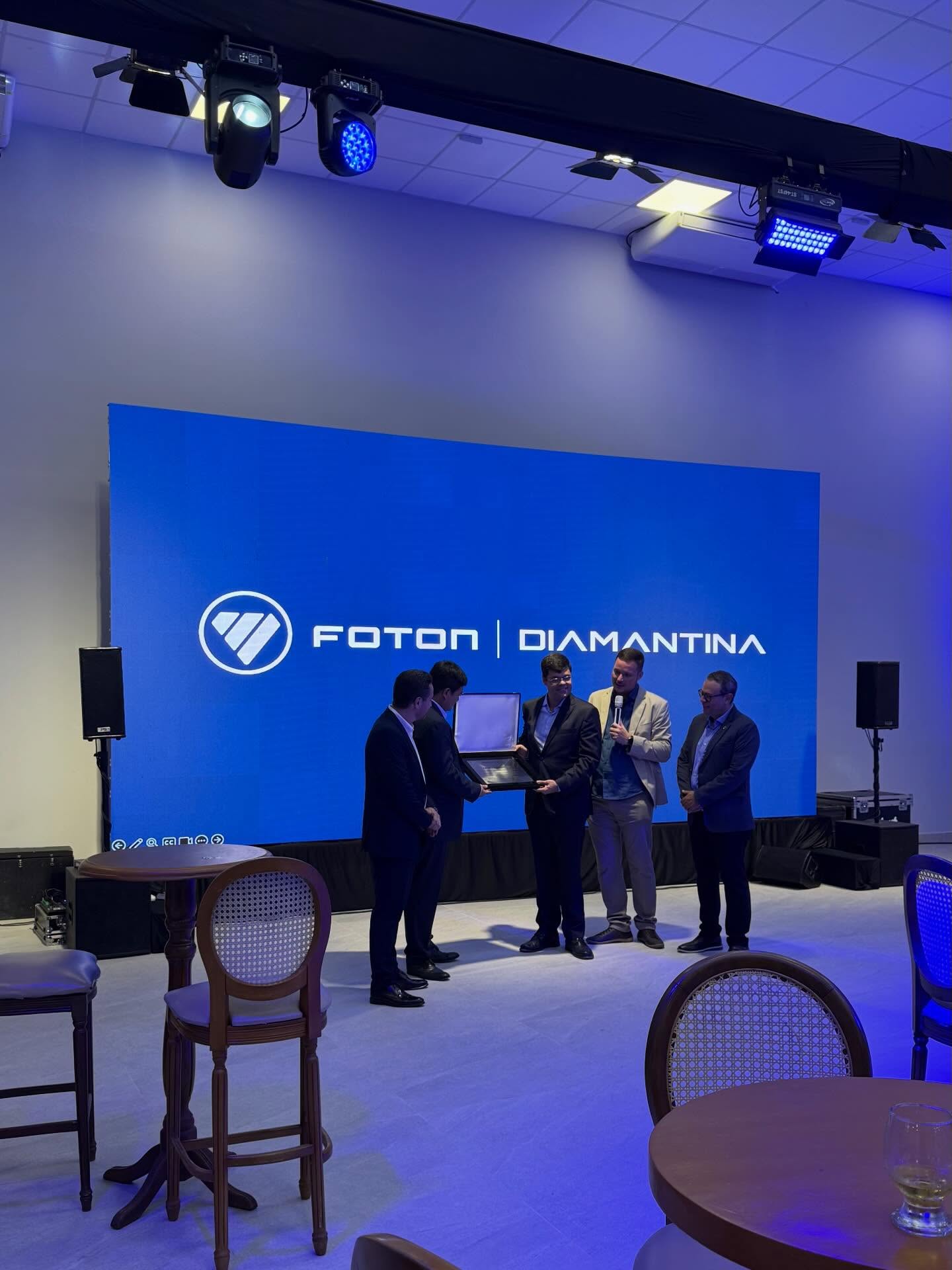 É com imensa satisfação que participo hoje da inauguração desta nova concessionária Foton Diamantina Caminhões.